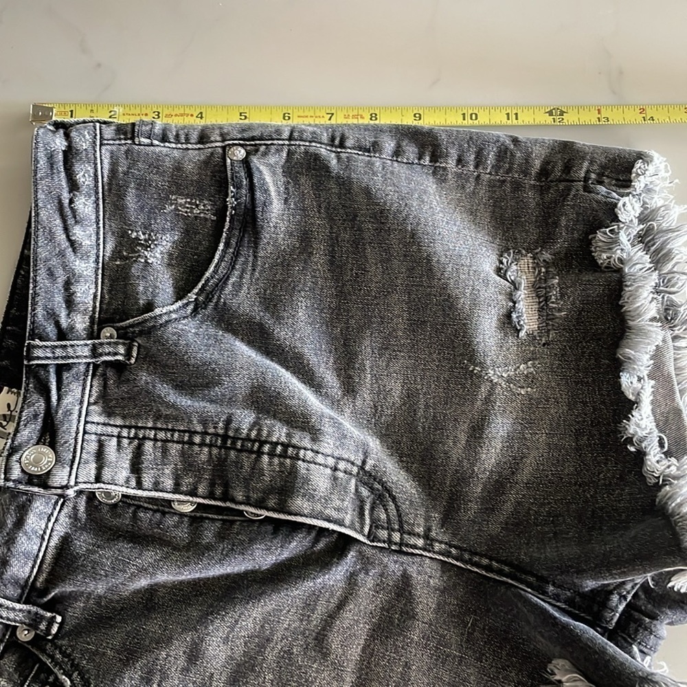 High-Rise Distressed Black Denim Shorts - Picture 4 of 10